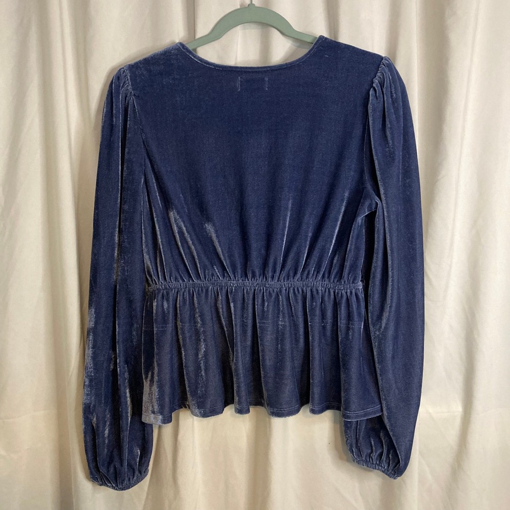 Blue Crushed Velvet Peplum Top Surplice V-Neck Puff Sleeve True Craft Women M - Picture 4 of 9